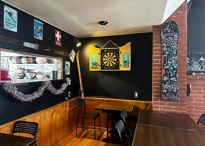 Freeride Backpackers Lodge Niseko